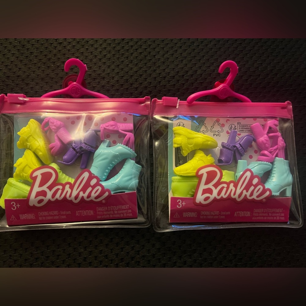 Assorted Barbie shoes